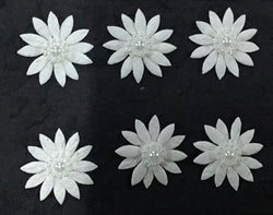 Craft Embellishment - small daisy with flower pearl N1